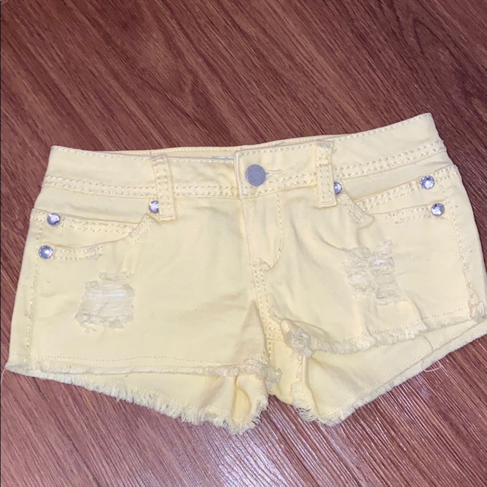 Almost Famous shorts